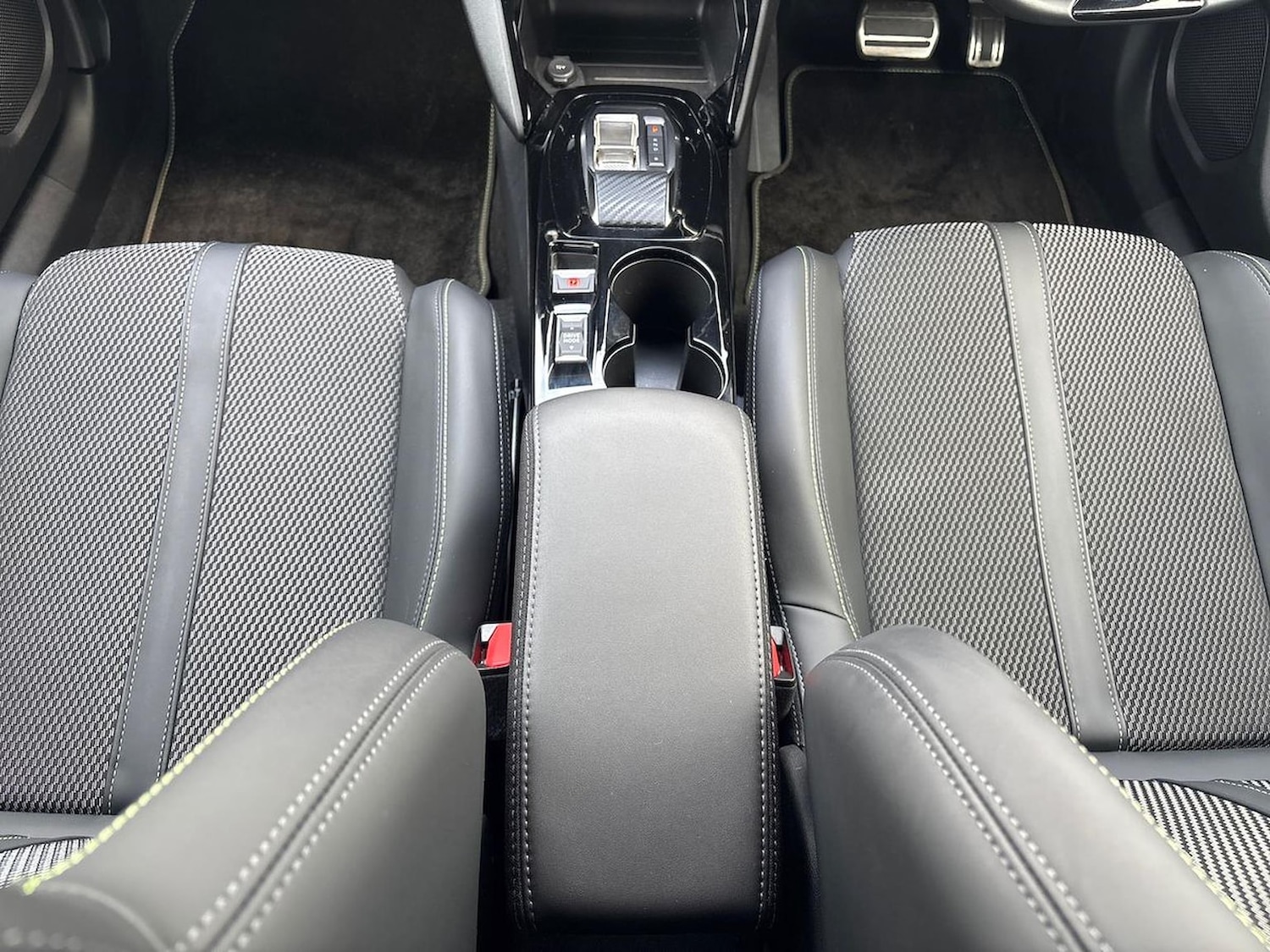 Used Peugeot 2008 2024 for sale - 76809398: Photo 13