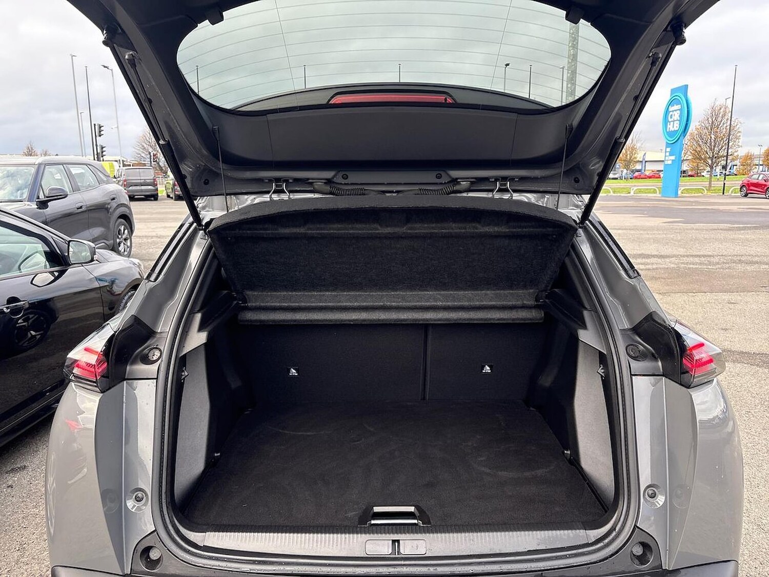 Used Peugeot 2008 2024 for sale - 76809398: Photo 17