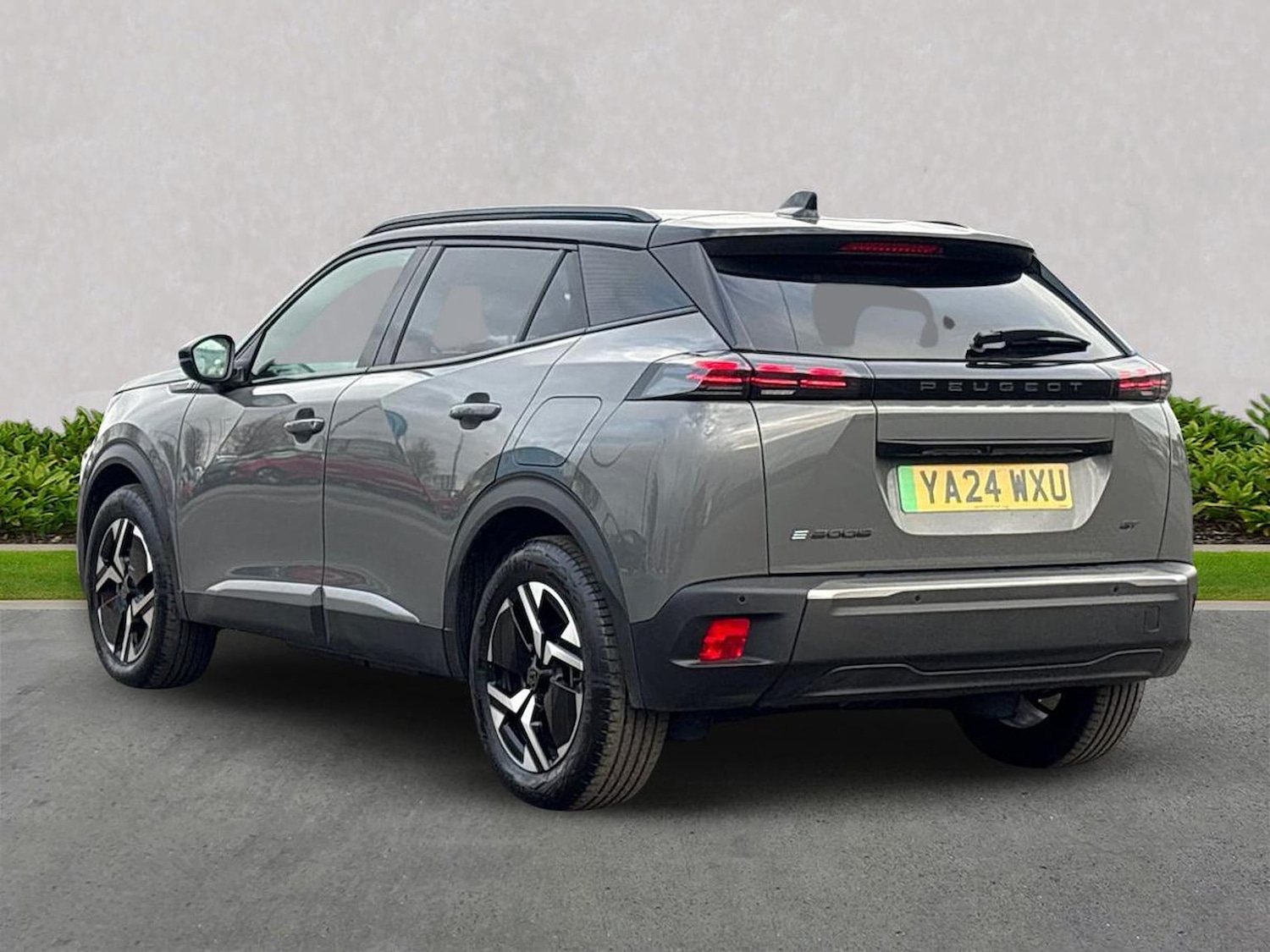 Used Peugeot 2008 2024 for sale - 76809398: Photo 2