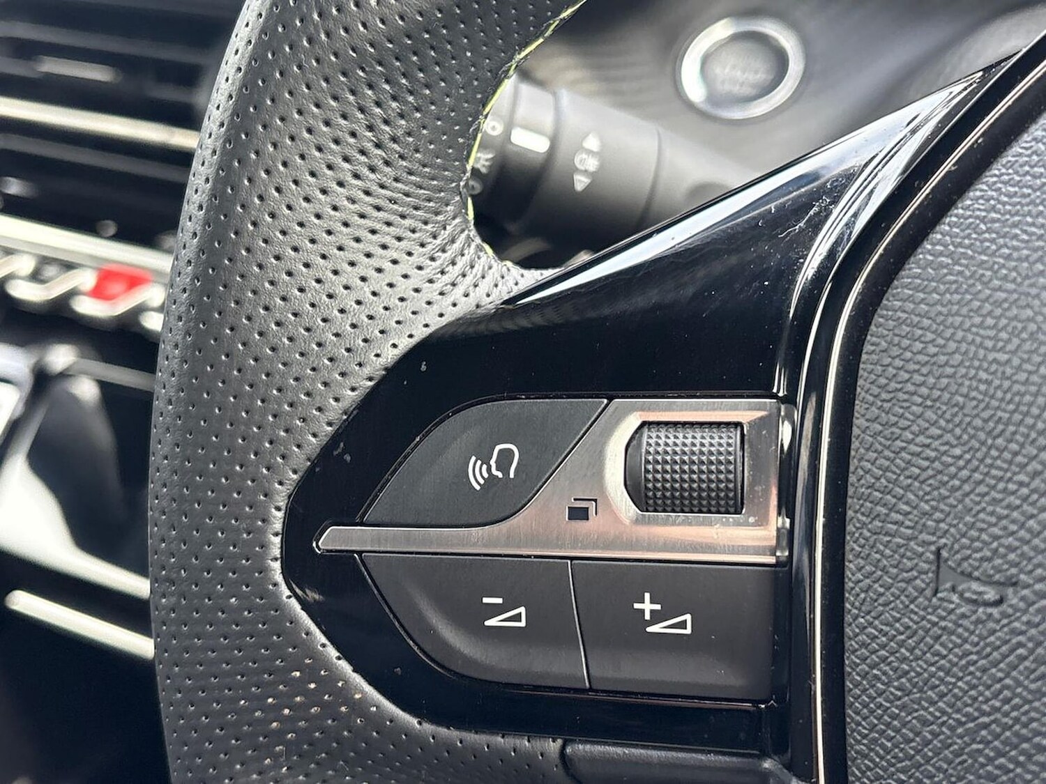 Used Peugeot 2008 2024 for sale - 76809398: Photo 26