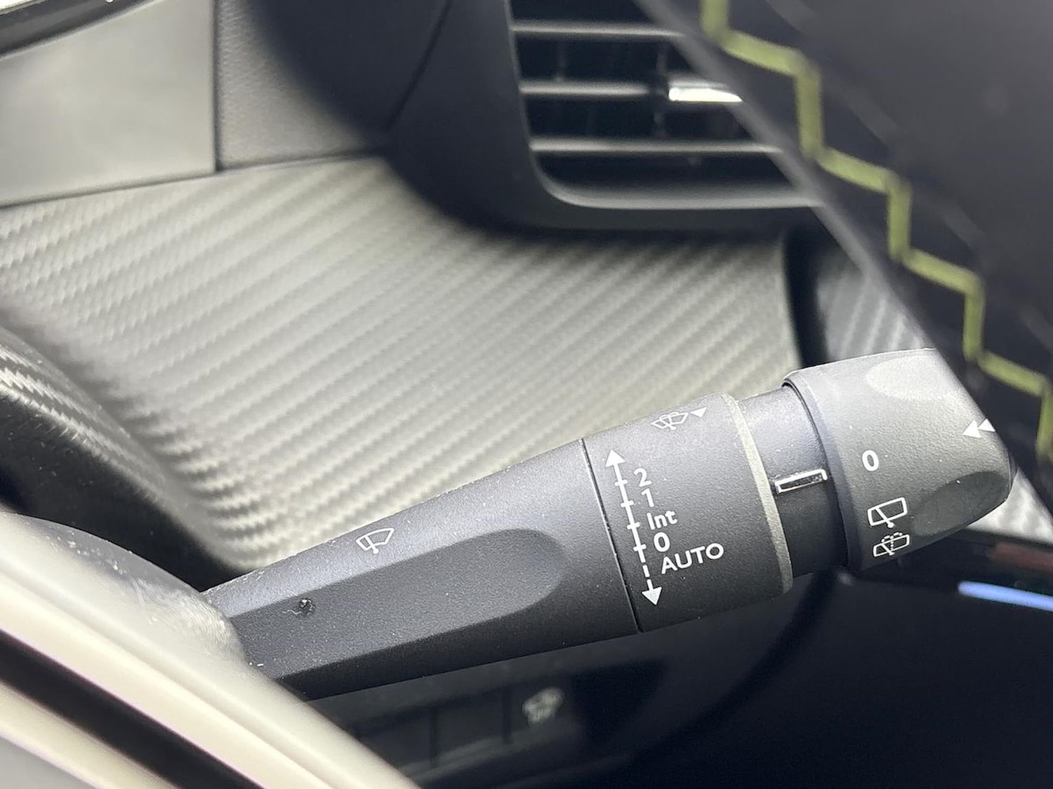 Used Peugeot 2008 2024 for sale - 76809398: Photo 29