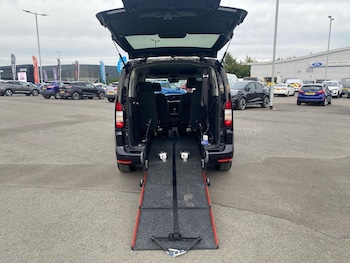 Used Ford Tourneo Connect 2023 for sale - 75907140: Photo