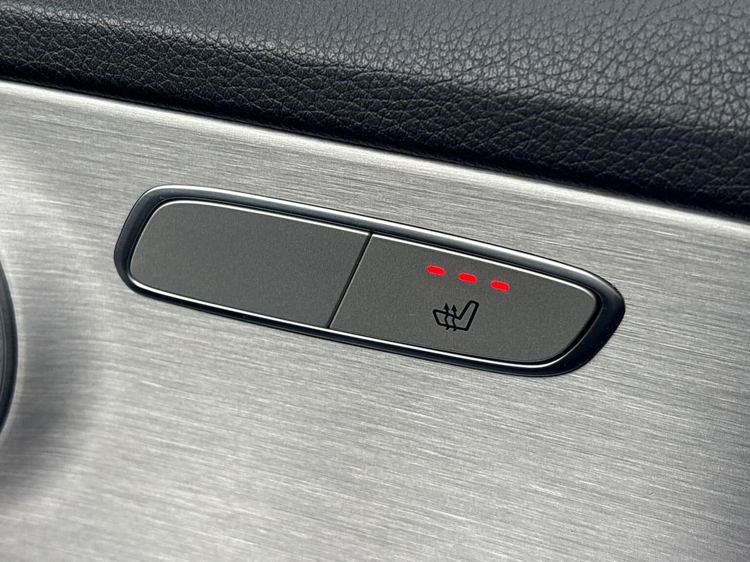 Used Mercedes-Benz C Class 2019 for sale - 77024279: Photo 40