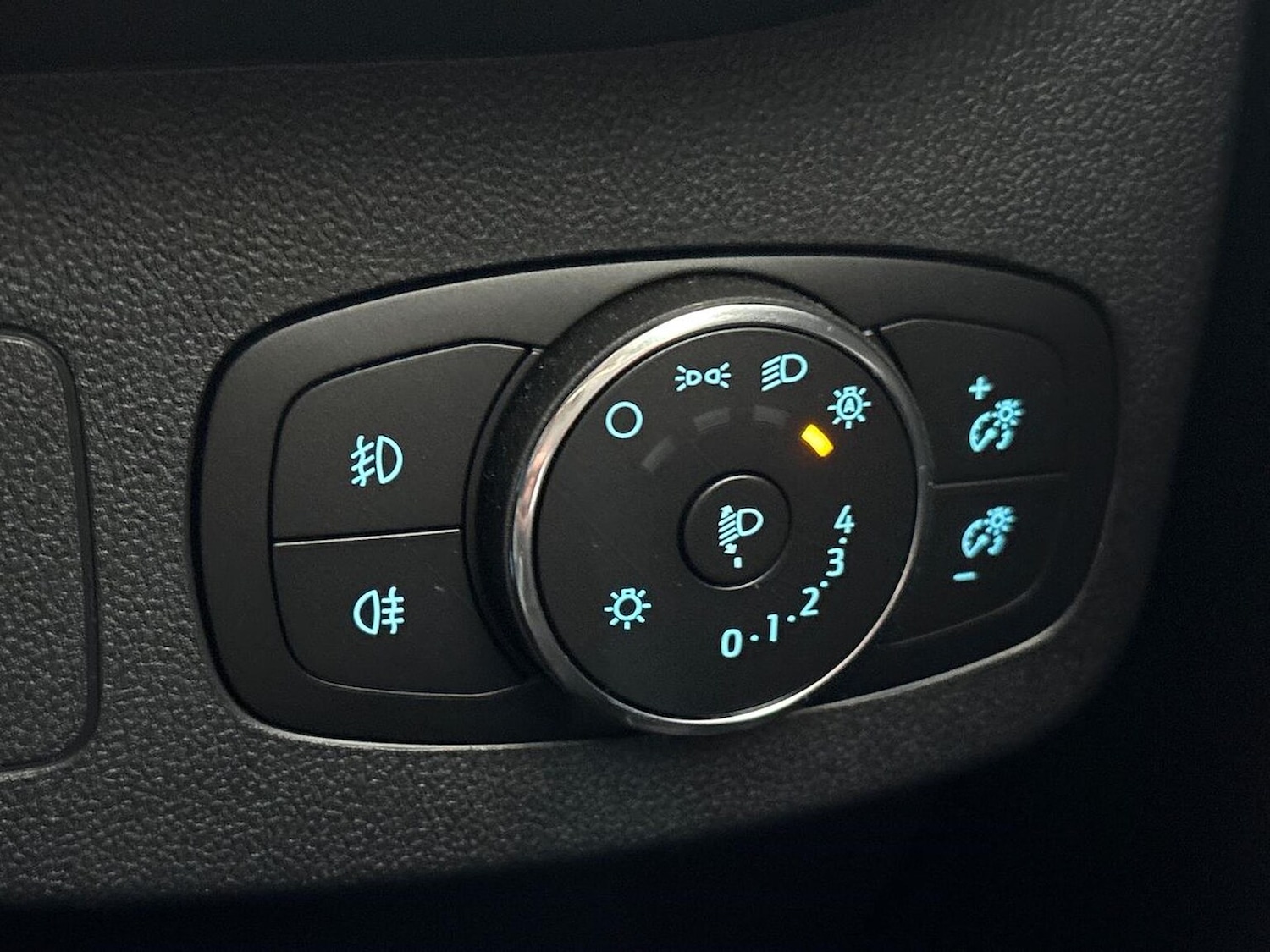 Used Ford Puma 2023 for sale - 76541879: Photo 21