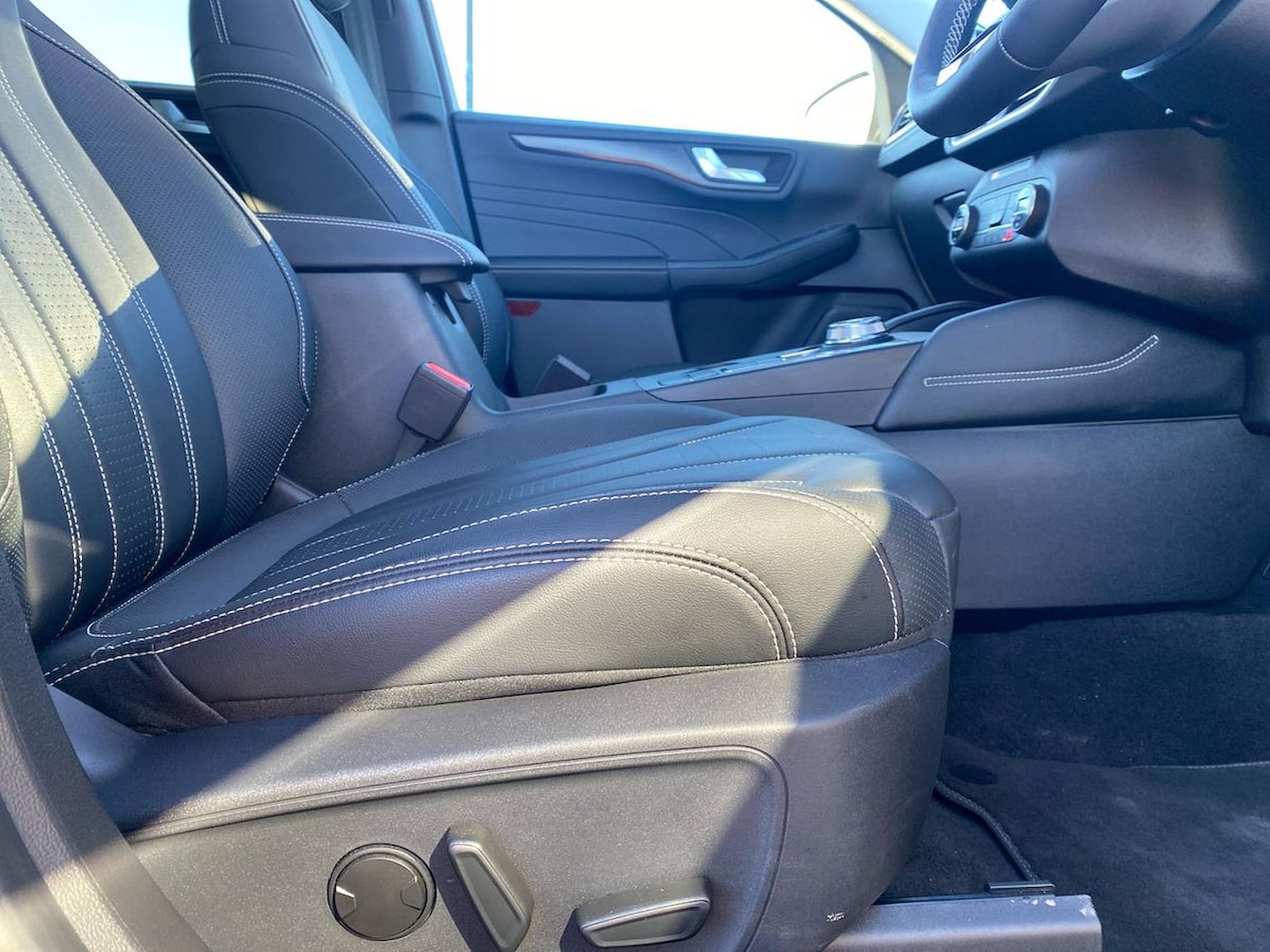 Used Ford Kuga 2022 for sale - 76342973: Photo 30