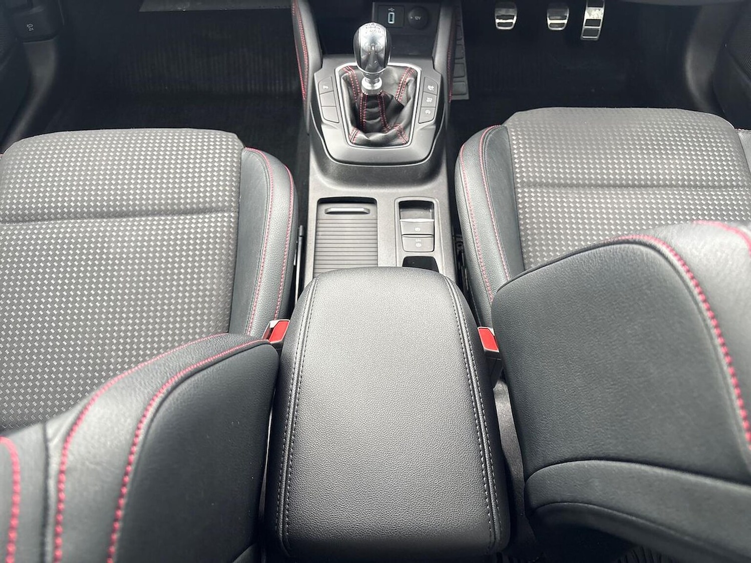 Used Ford Focus 2020 for sale - 76497303: Photo 13