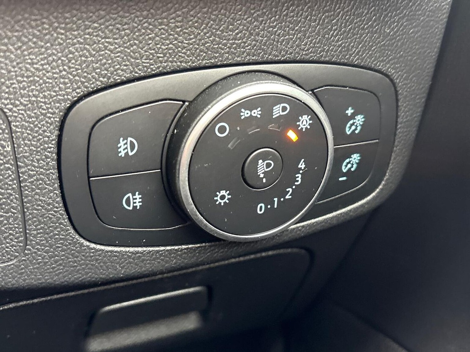 Used Ford Focus 2020 for sale - 76497303: Photo 22