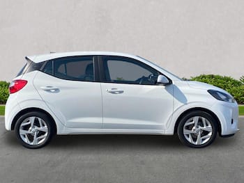 Used Hyundai i10 2023 for sale - 79519421: Photo