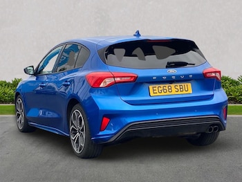 Used Ford Focus 2019 for sale - 76324660: Photo 2