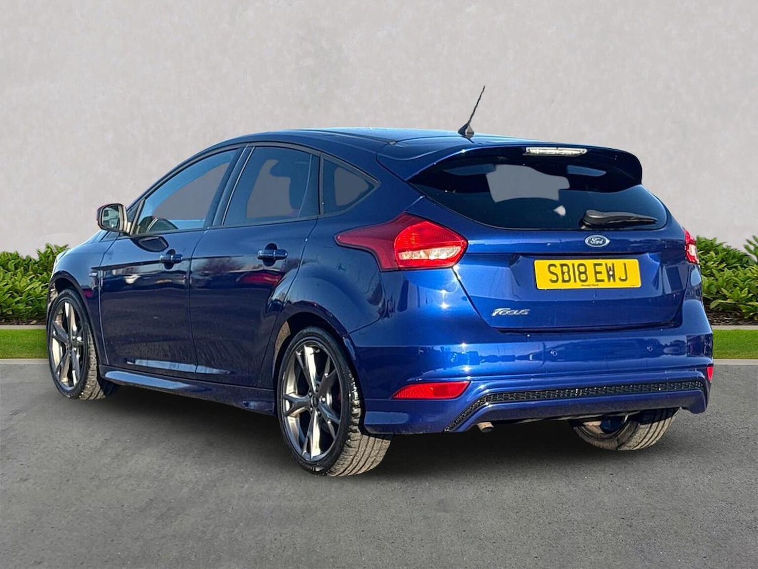 Used Ford Focus 2018 for sale - 76791891: Photo 2