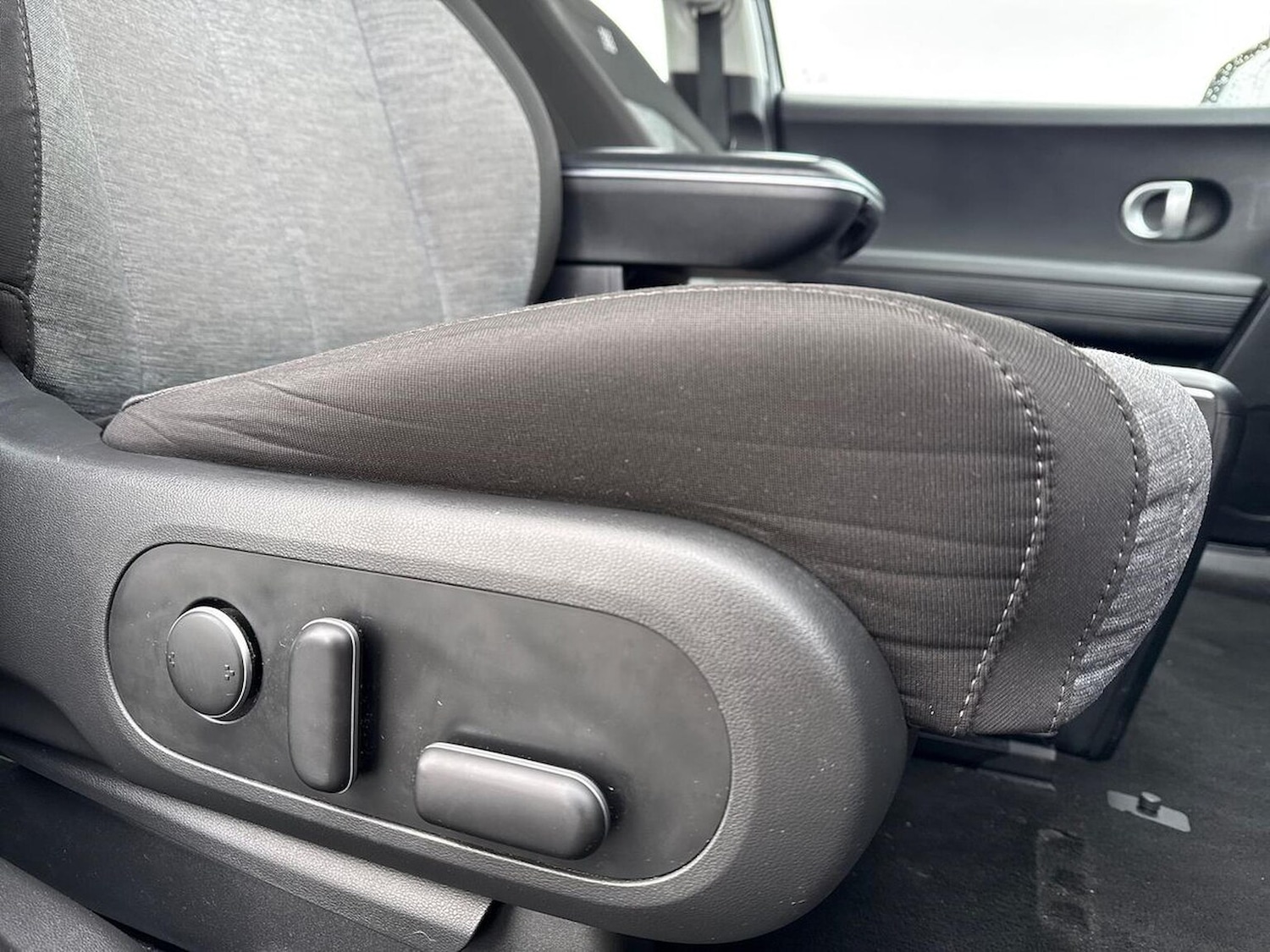 Used Toyota RAV4 2025 for sale - 78065585: Photo 30