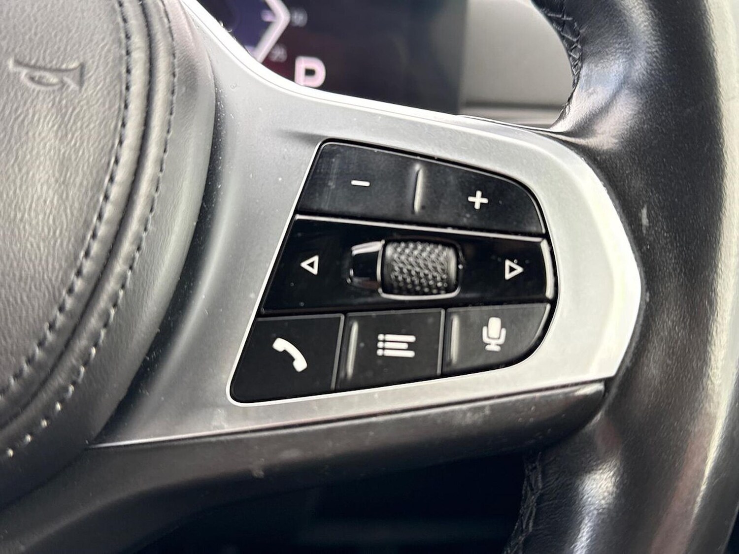 Used BMW i4 2022 for sale - 77845349: Photo 27