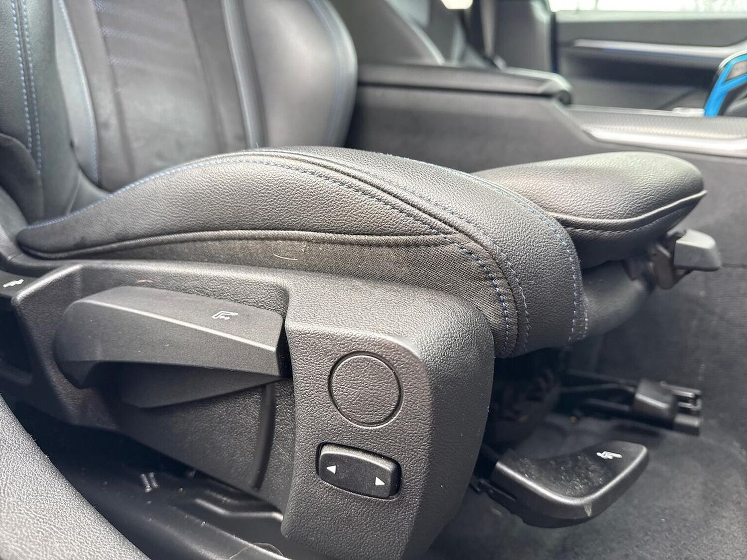 Used BMW i4 2022 for sale - 77845349: Photo 30