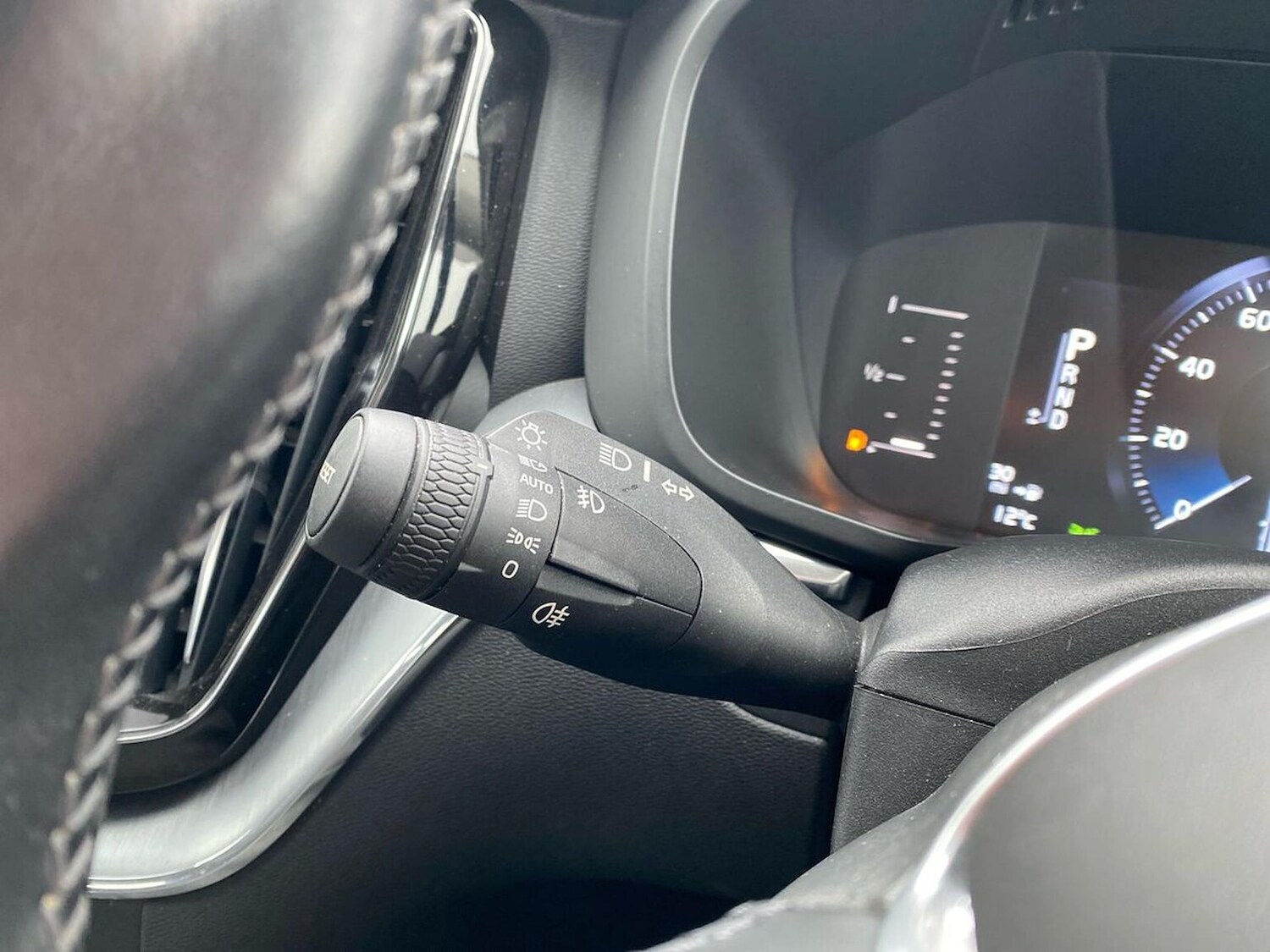 Used Volvo XC60 2018 for sale - 76799431: Photo 28