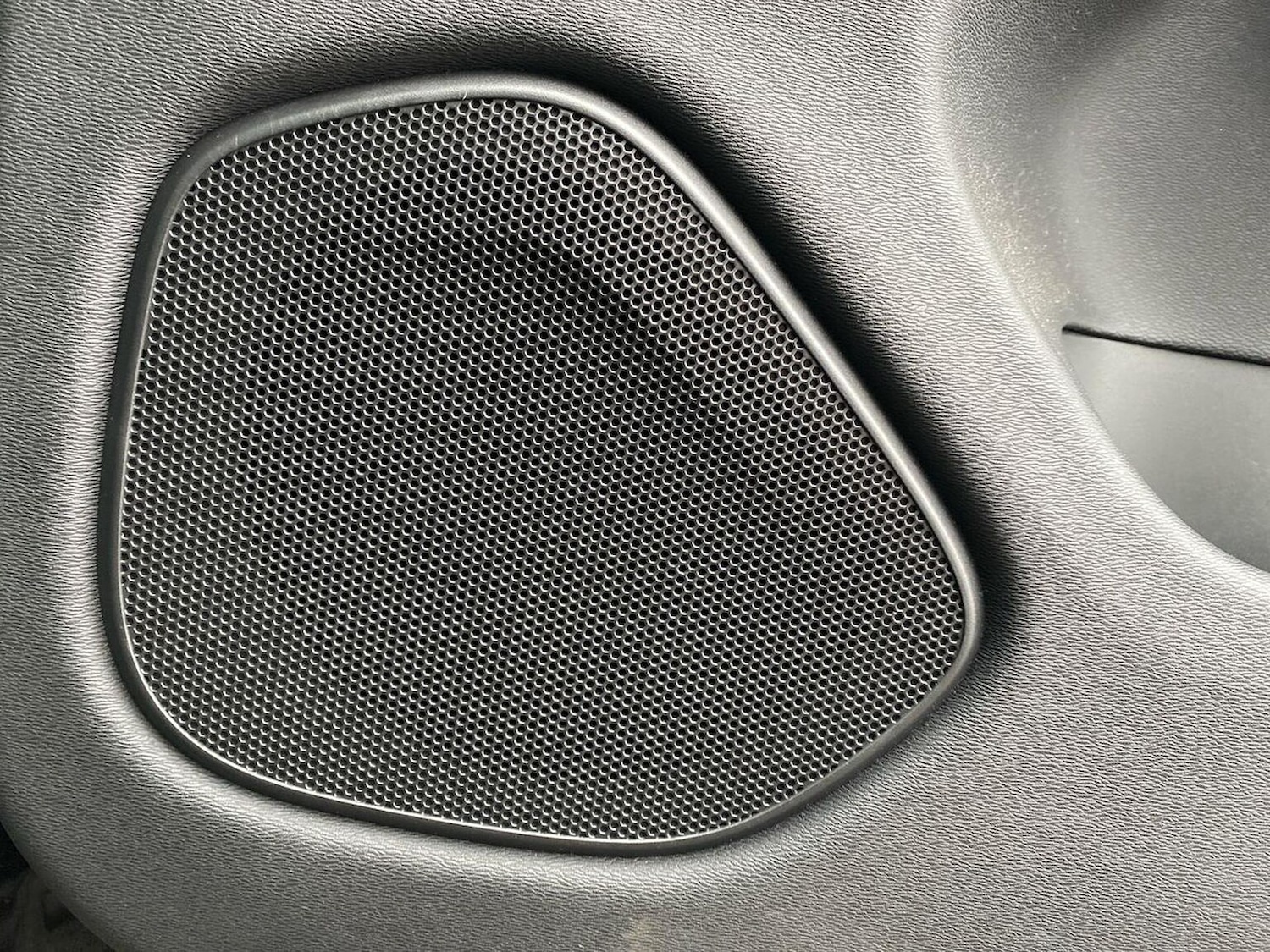 Used Volvo XC60 2018 for sale - 76799431: Photo 31