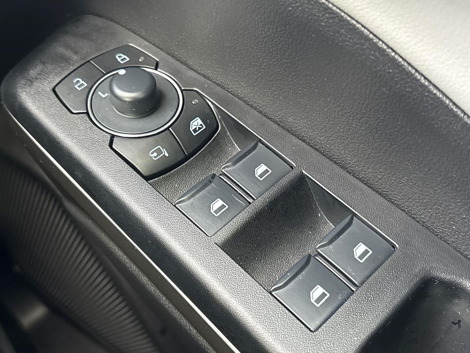 Used Ford Puma 2025 for sale - 76611635: Photo 21