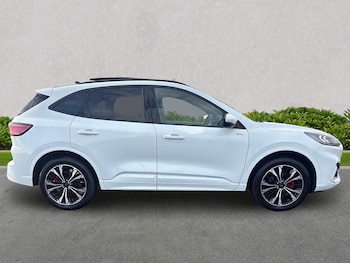 Used Ford Kuga 2023 for sale - 76611639: Photo