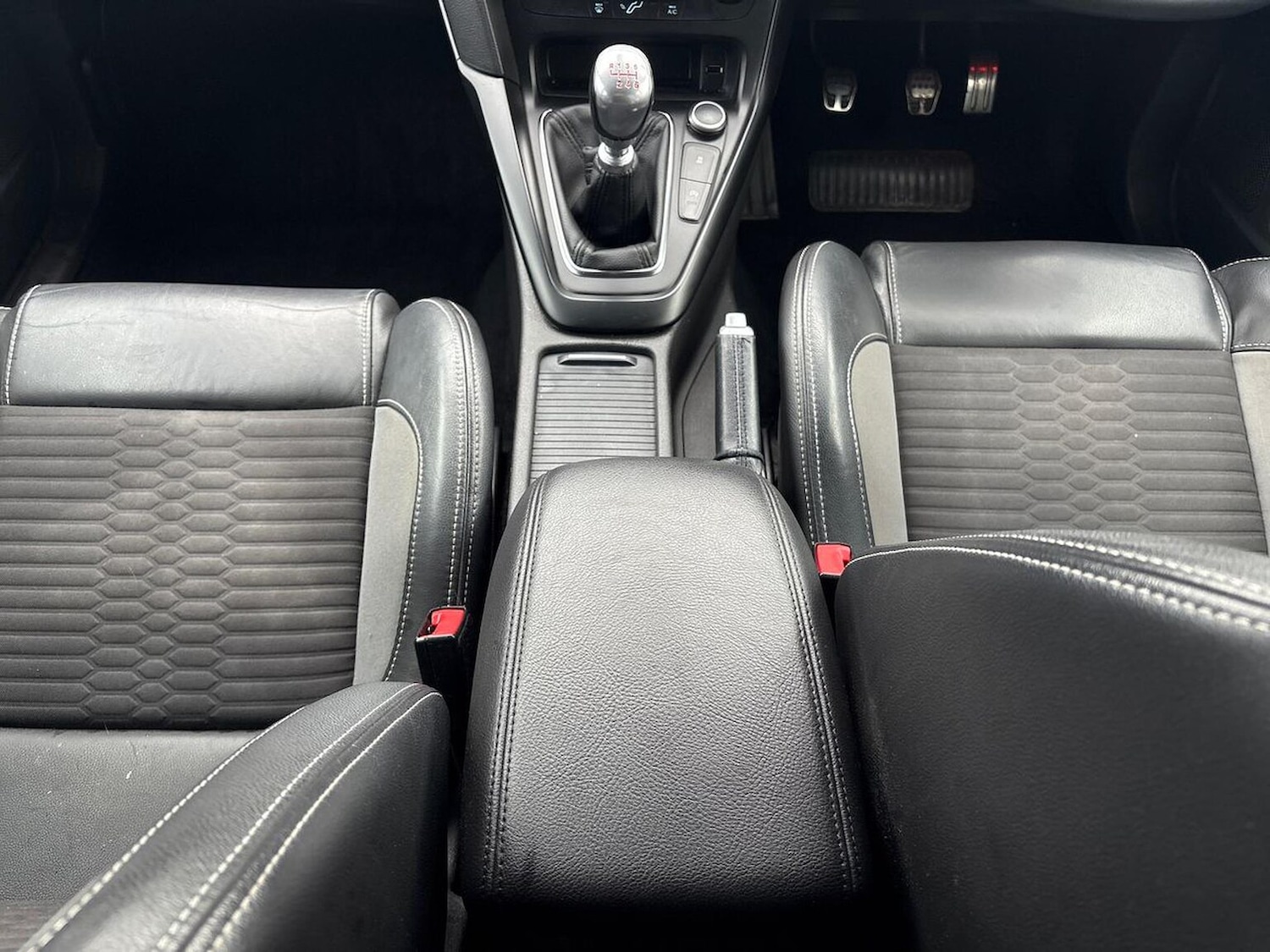 Used Ford Focus 2017 for sale - 76924636: Photo 13