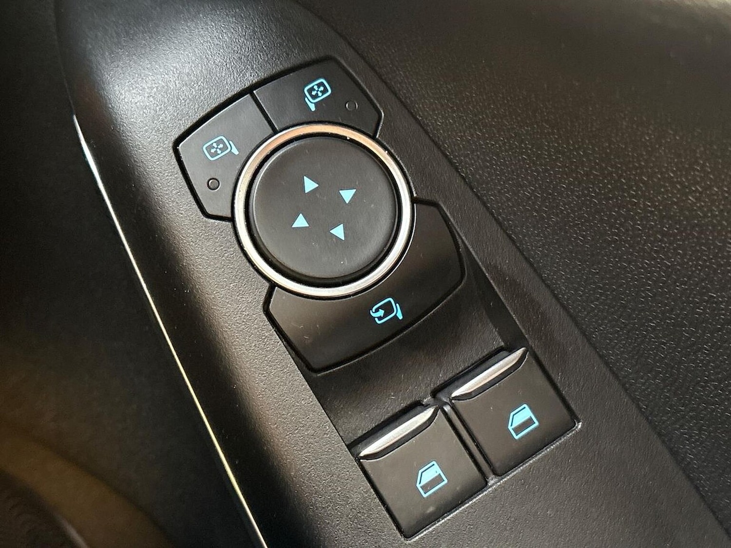 Used Ford Fiesta 2019 for sale - 76637718: Photo 20