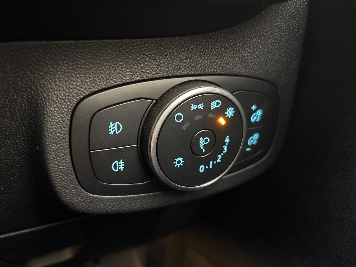 Used Ford Fiesta 2019 for sale - 76637718: Photo 21