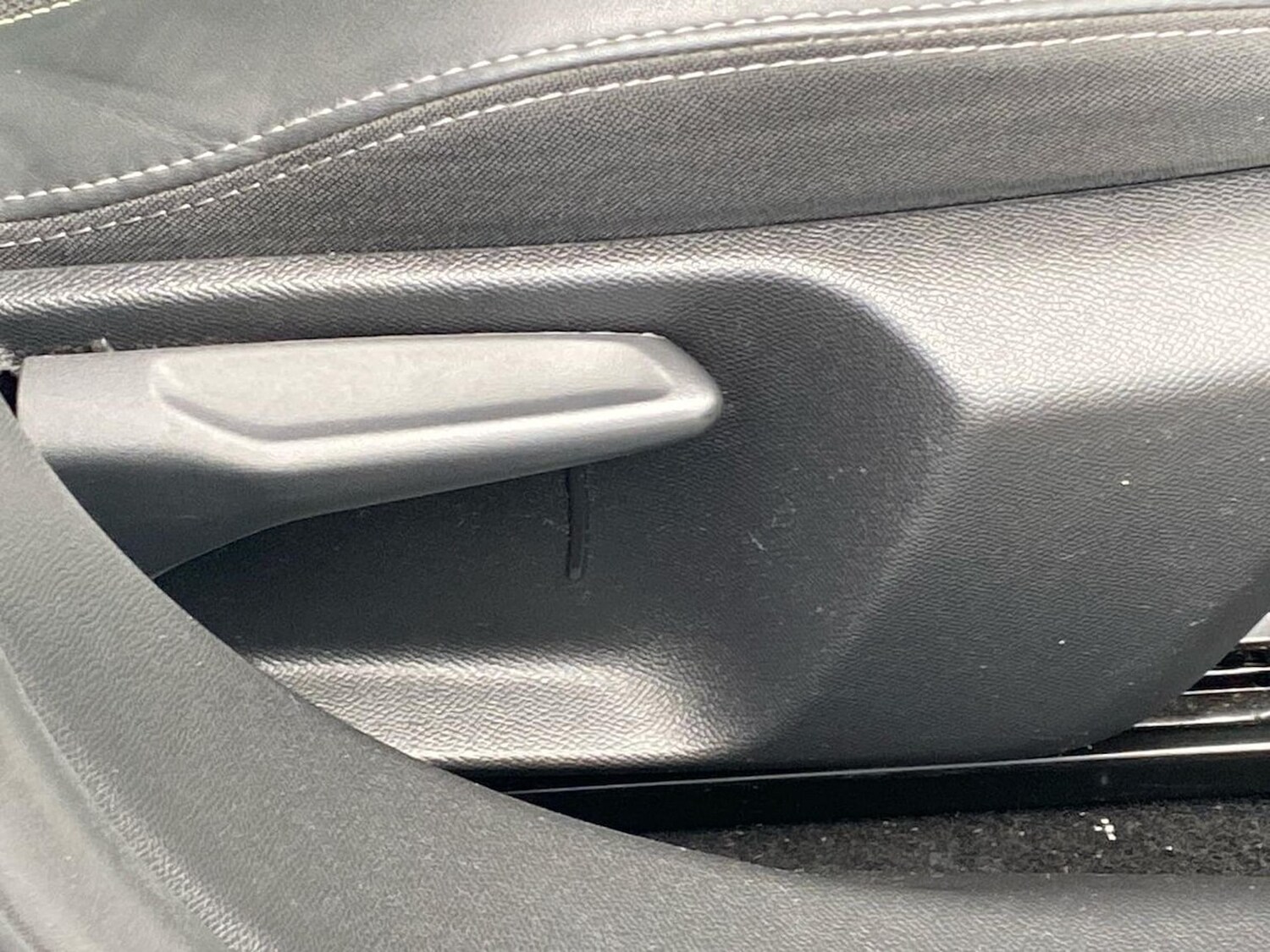 Used Peugeot 2008 2022 for sale - 78194891: Photo 32