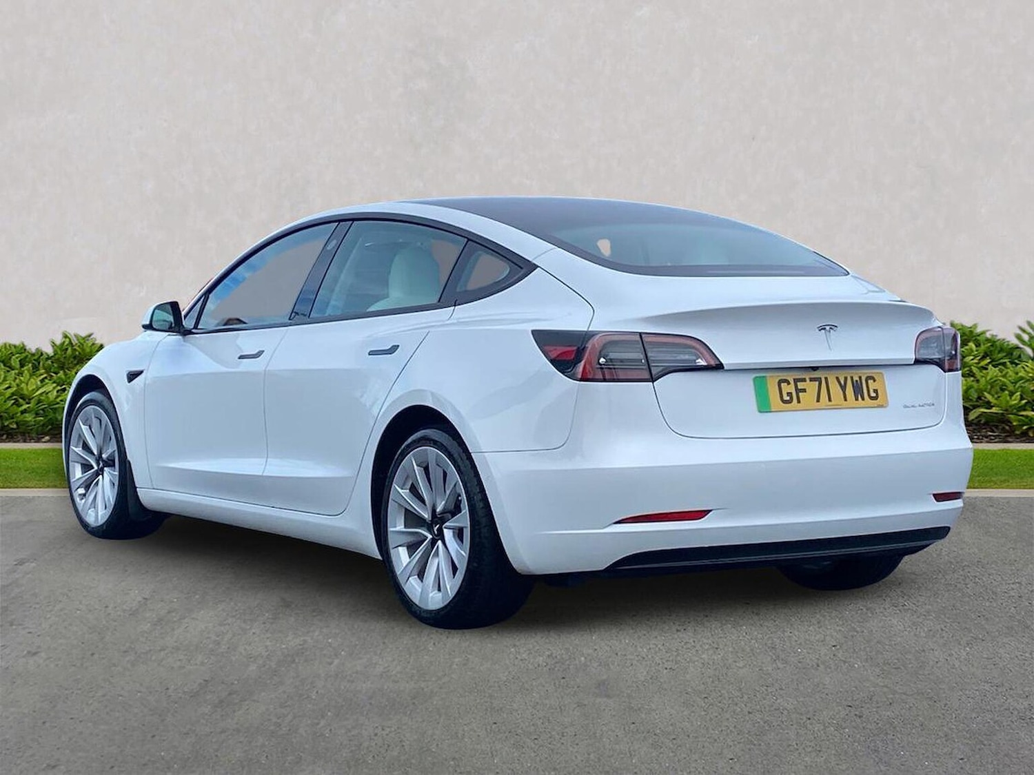 Used Tesla Model 3 2021 for sale - 77629376: Photo 2