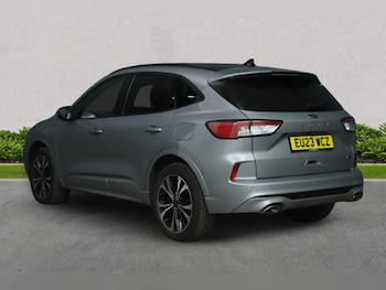Used Ford Kuga 2023 for sale - 76299449: Photo 2
