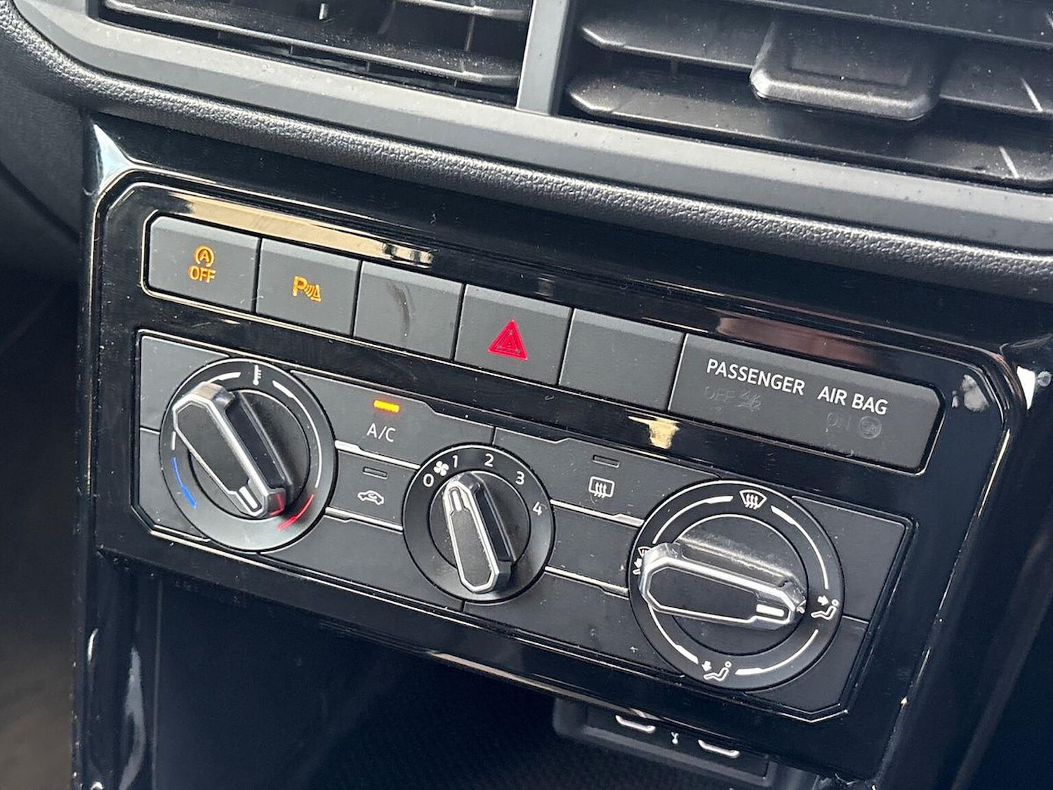 Used Volkswagen T-Cross 2021 for sale - 76893298: Photo 11