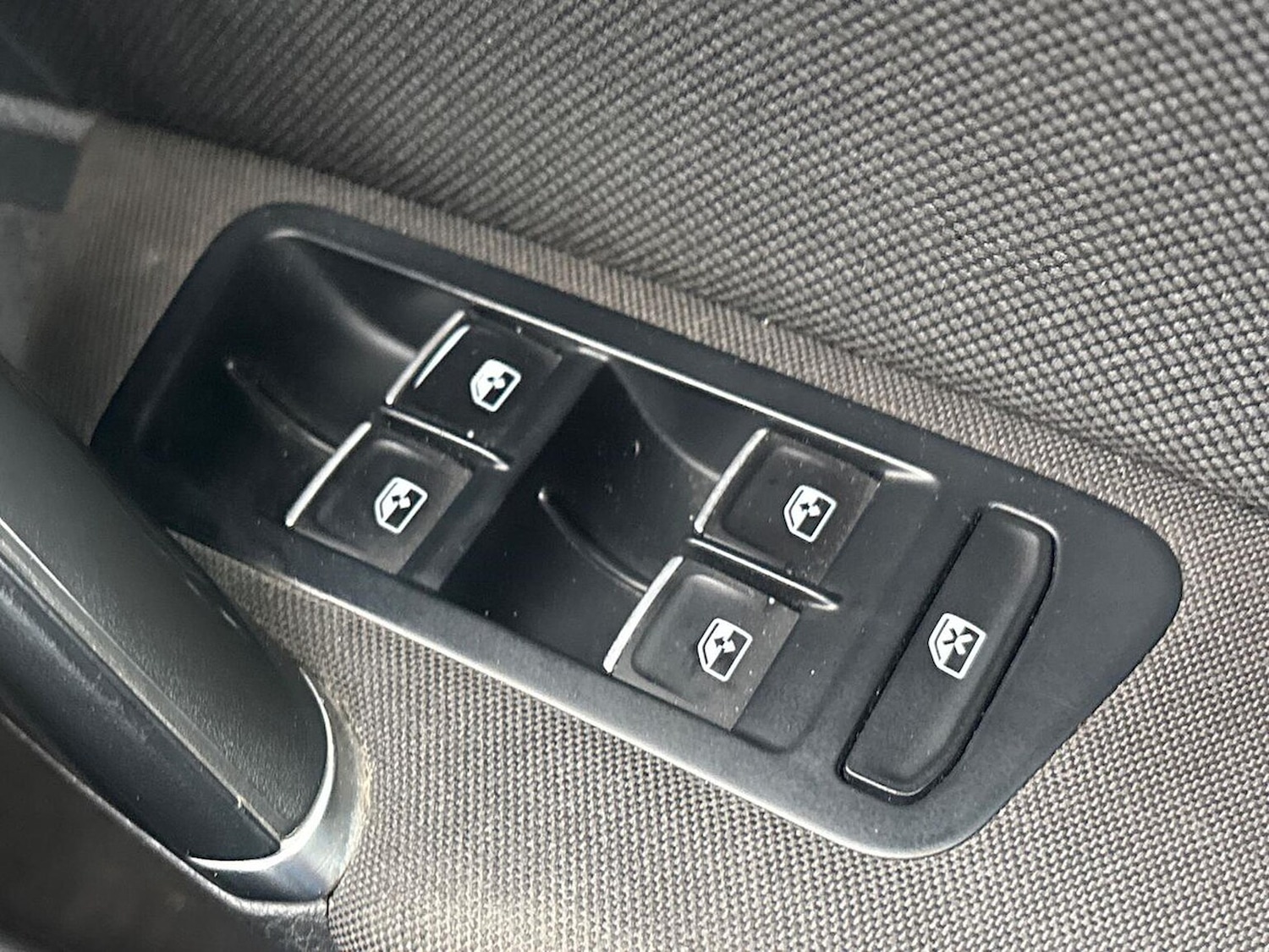 Used Volkswagen Golf 2017 for sale - 76763451: Photo 20