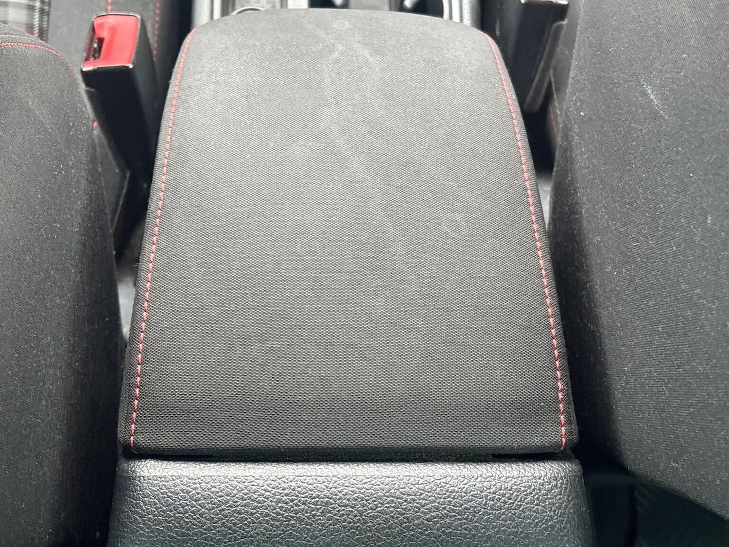 Used Volkswagen Golf 2017 for sale - 76763451: Photo 31