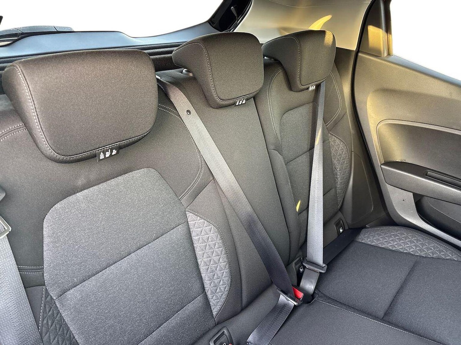 Used Renault Clio 2020 for sale - 76931627: Photo 16