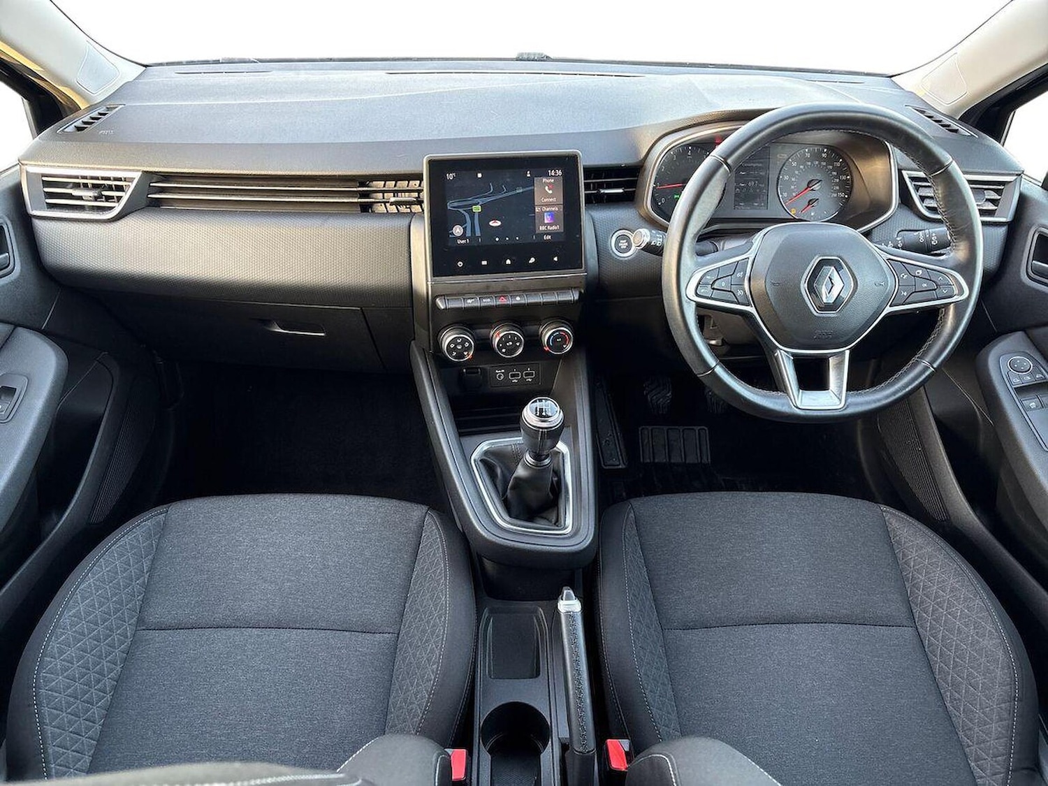 Used Renault Clio 2020 for sale - 76931627: Photo 8