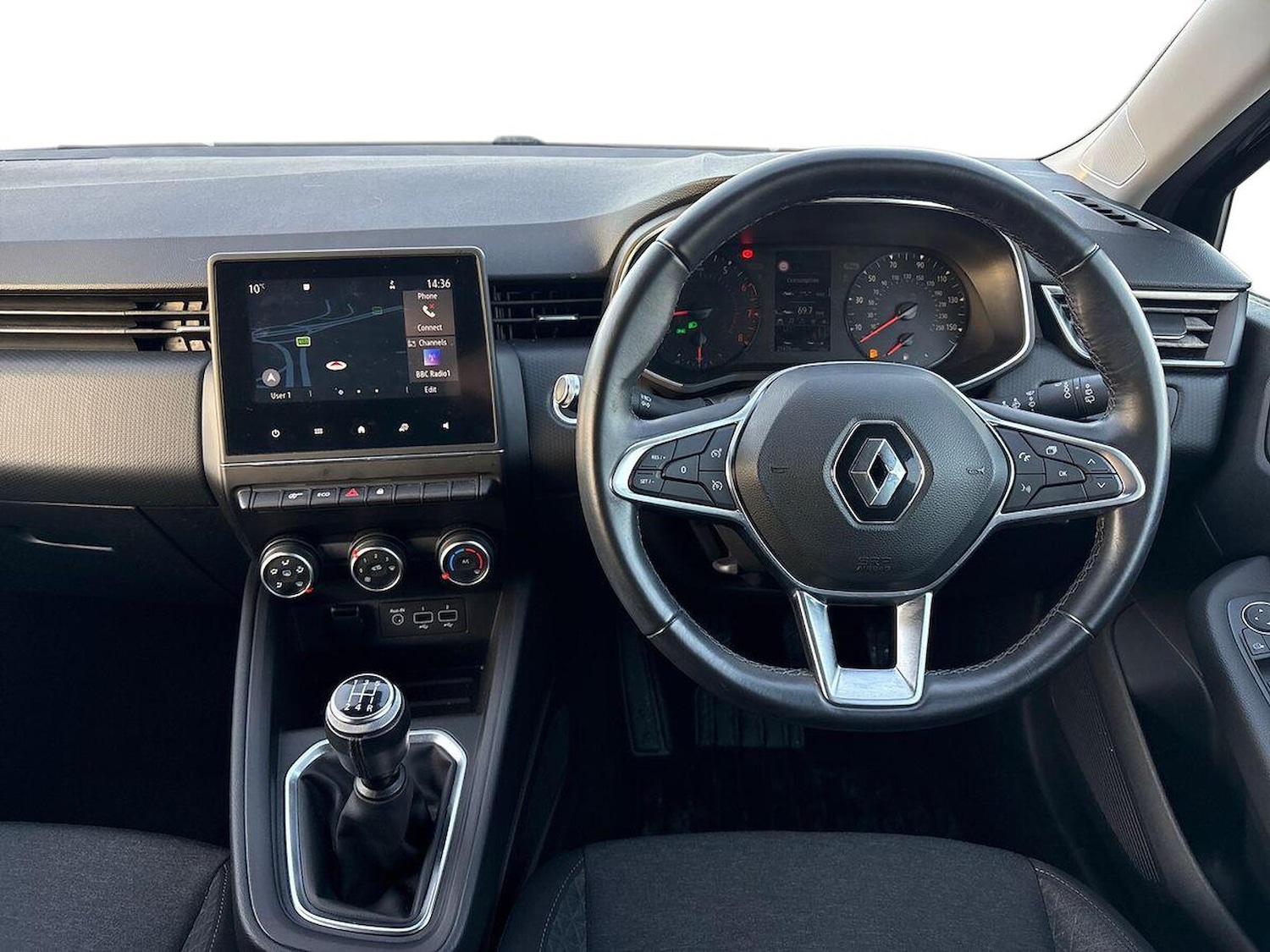 Used Renault Clio 2020 for sale - 76931627: Photo 9