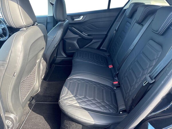 Used Ford Focus 2023 for sale - 76127135: Photo 16