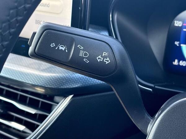 Used Ford Focus 2023 for sale - 76127135: Photo 28