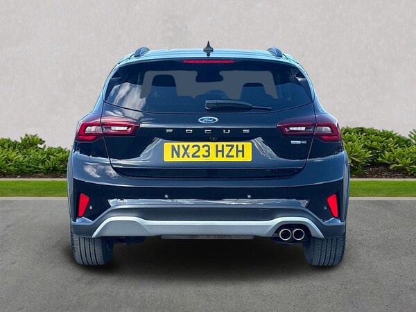 Used Ford Focus 2023 for sale - 76127135: Photo 4