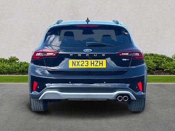 Used Ford Focus 2023 for sale - 76127135: Photo 4
