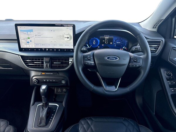 Used Ford Focus 2023 for sale - 76127135: Photo 9