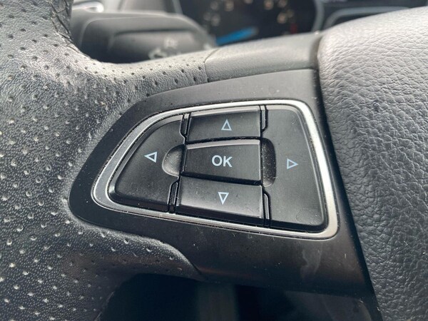 Used Ford Focus 2017 for sale - 76331089: Photo 25