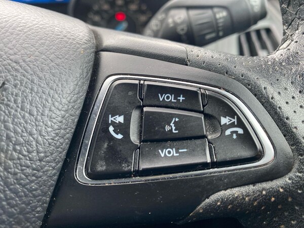 Used Ford Focus 2017 for sale - 76331089: Photo 26
