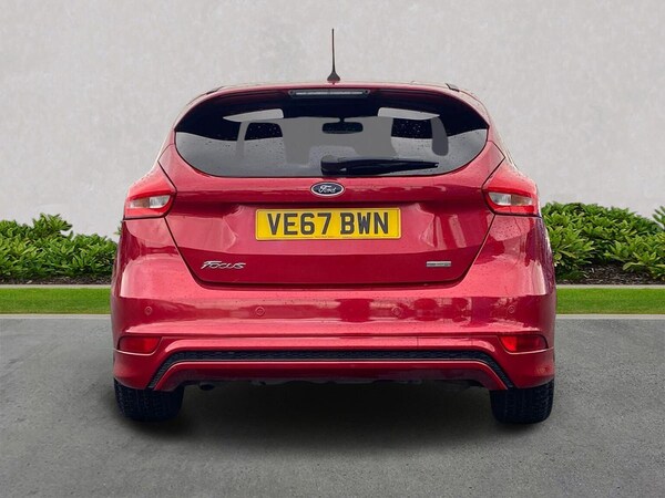 Used Ford Focus 2017 for sale - 76331089: Photo 4