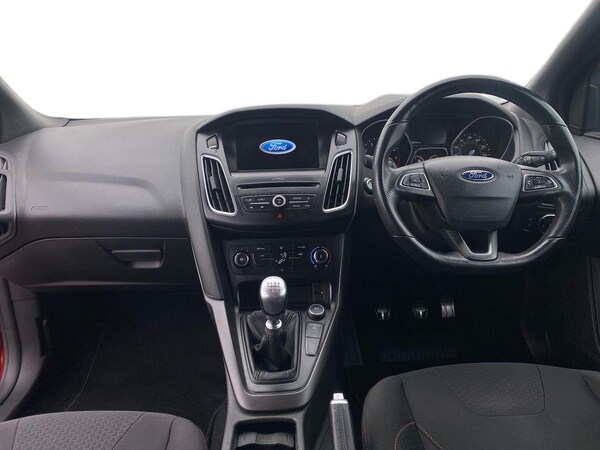 Used Ford Focus 2017 for sale - 76331089: Photo 8