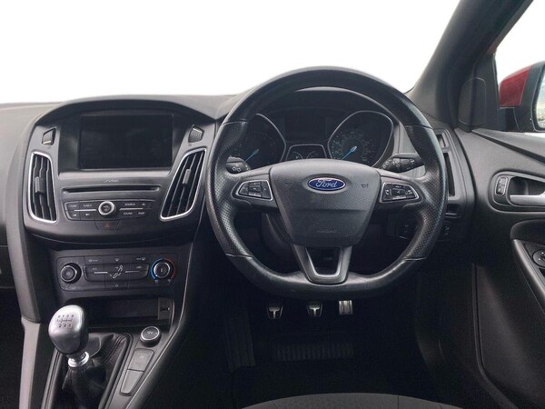Used Ford Focus 2017 for sale - 76331089: Photo 9