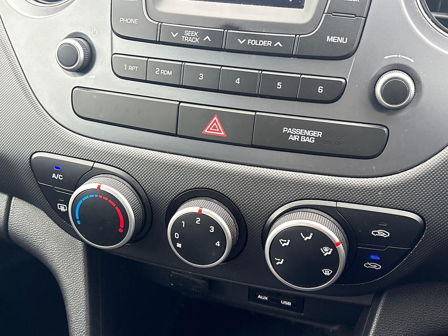 Used Hyundai i10 2018 for sale - 76770105: Photo 11