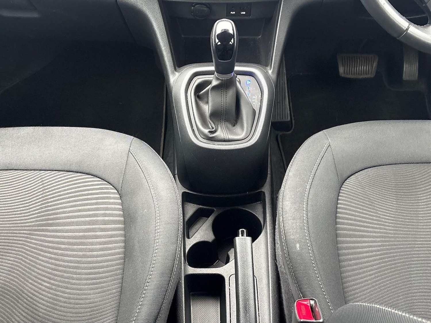 Used Hyundai i10 2018 for sale - 76770105: Photo 12