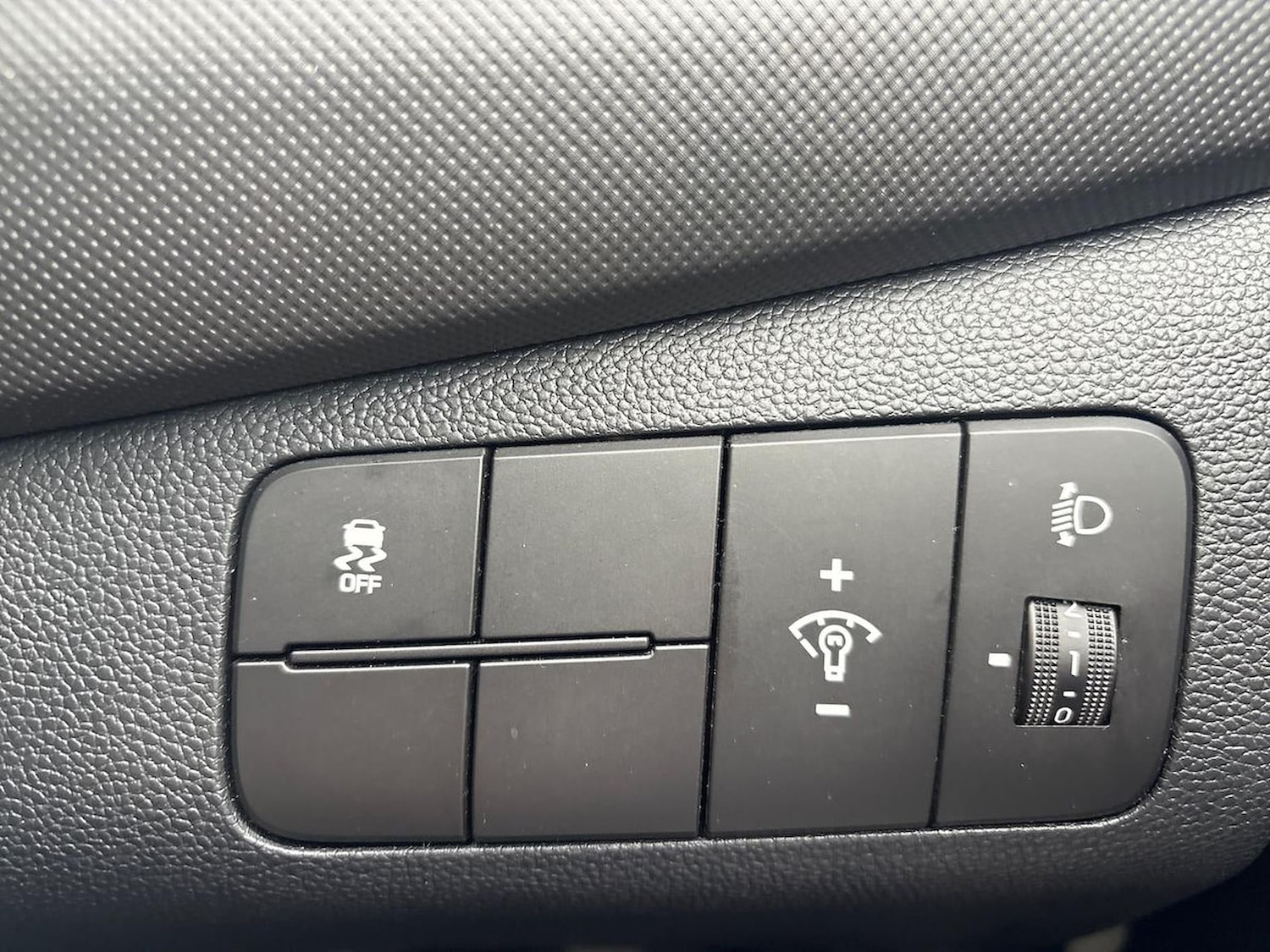 Used Hyundai i10 2018 for sale - 76770105: Photo 21