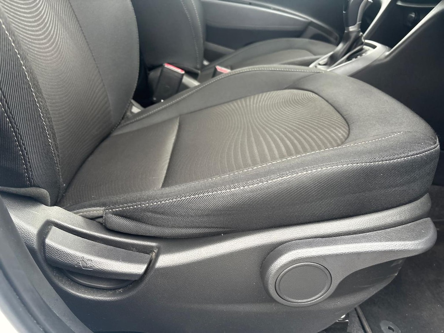 Used Hyundai i10 2018 for sale - 76770105: Photo 29