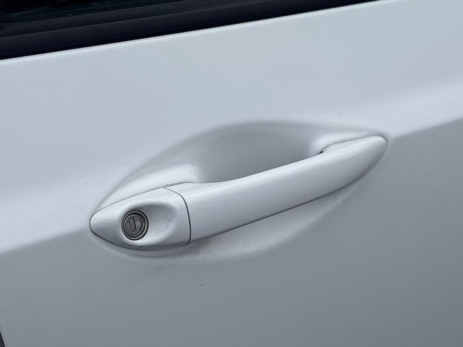 Used Hyundai i10 2018 for sale - 76770105: Photo 36