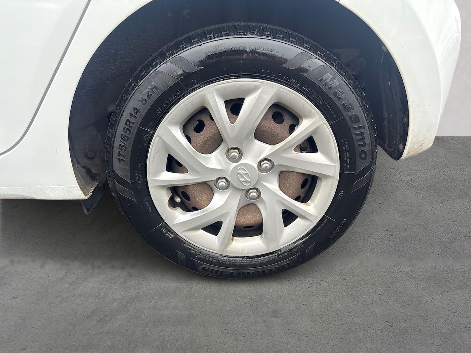 Used Hyundai i10 2018 for sale - 76770105: Photo 6