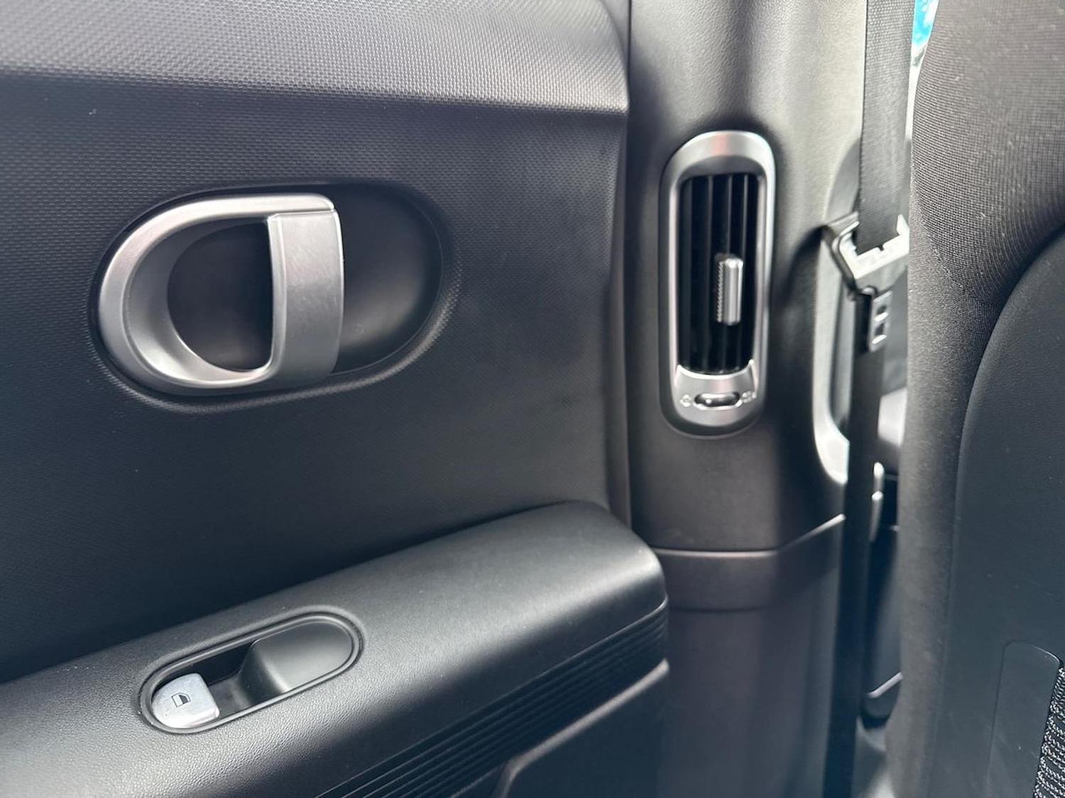 Used Hyundai IONIQ 5 2023 for sale - 78098340: Photo 41